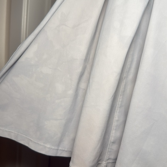 Lululemon tennis skirt. Size 10. - Picture 2 of 12